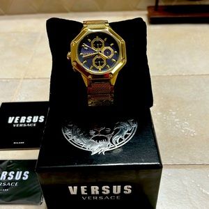 BRAND NEW VERSACE WATCH